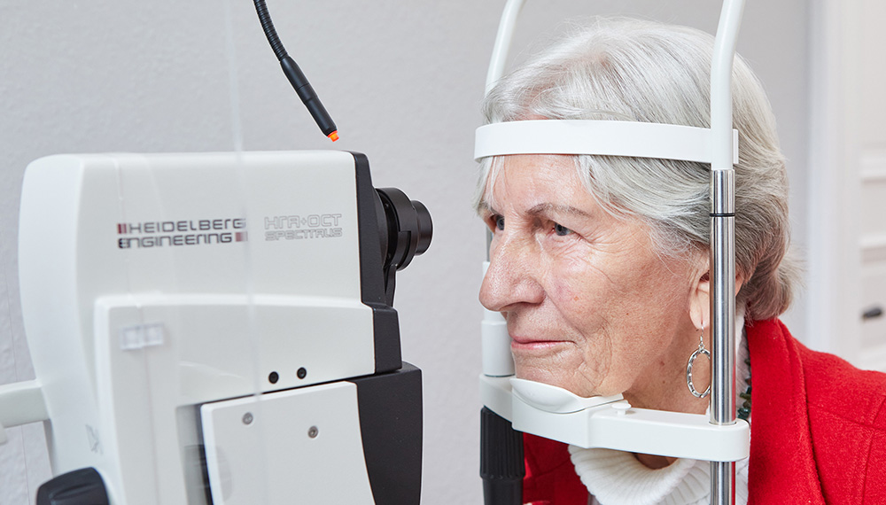 Augenarzt Hamburg Dr. Kirsch - Altersabhängige Makuladegeneration AMD - Untersuchung